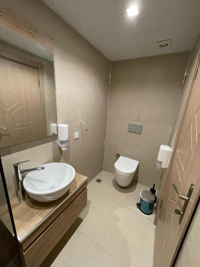 אמסרה Seventy Four Hotel מראה חיצוני תמונה
